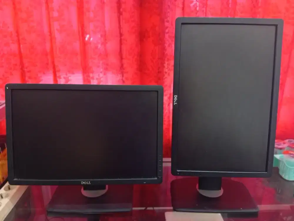 Lcd monitor built up dell 19
