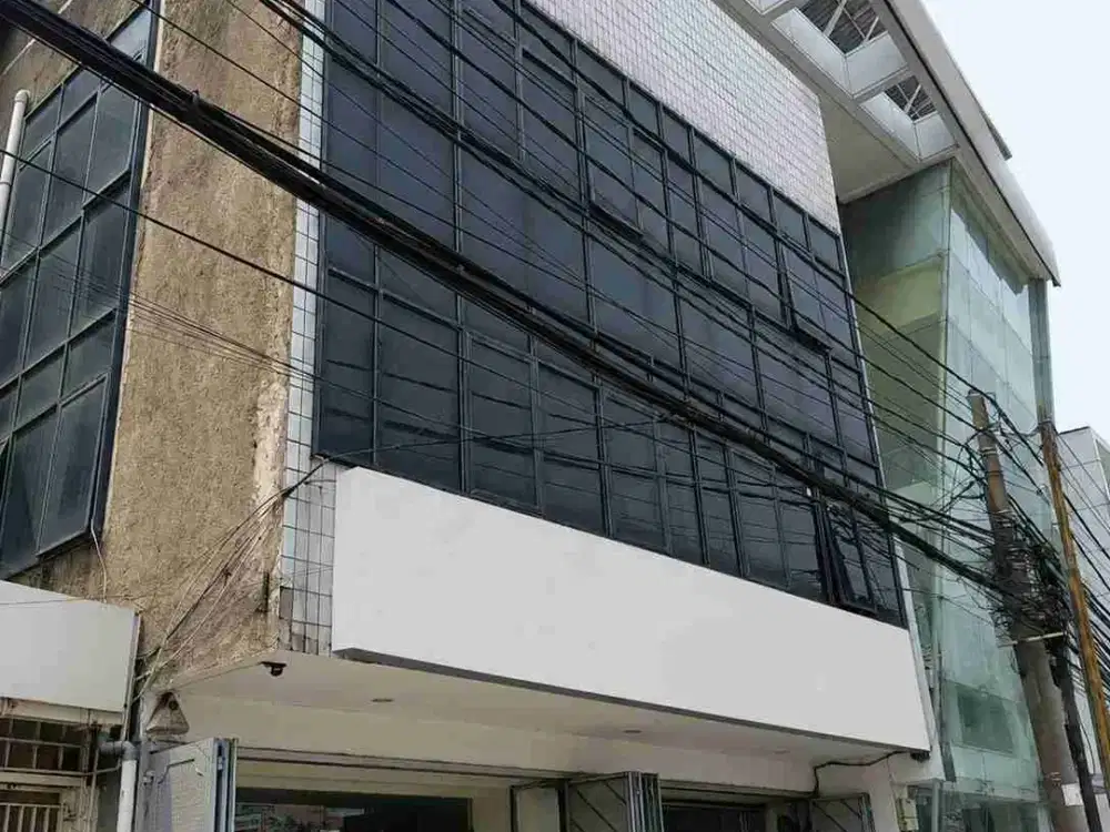 RUKO GANDENG MASIH TERSEWA OLEH BANK SWASTA — 4 LANTAI