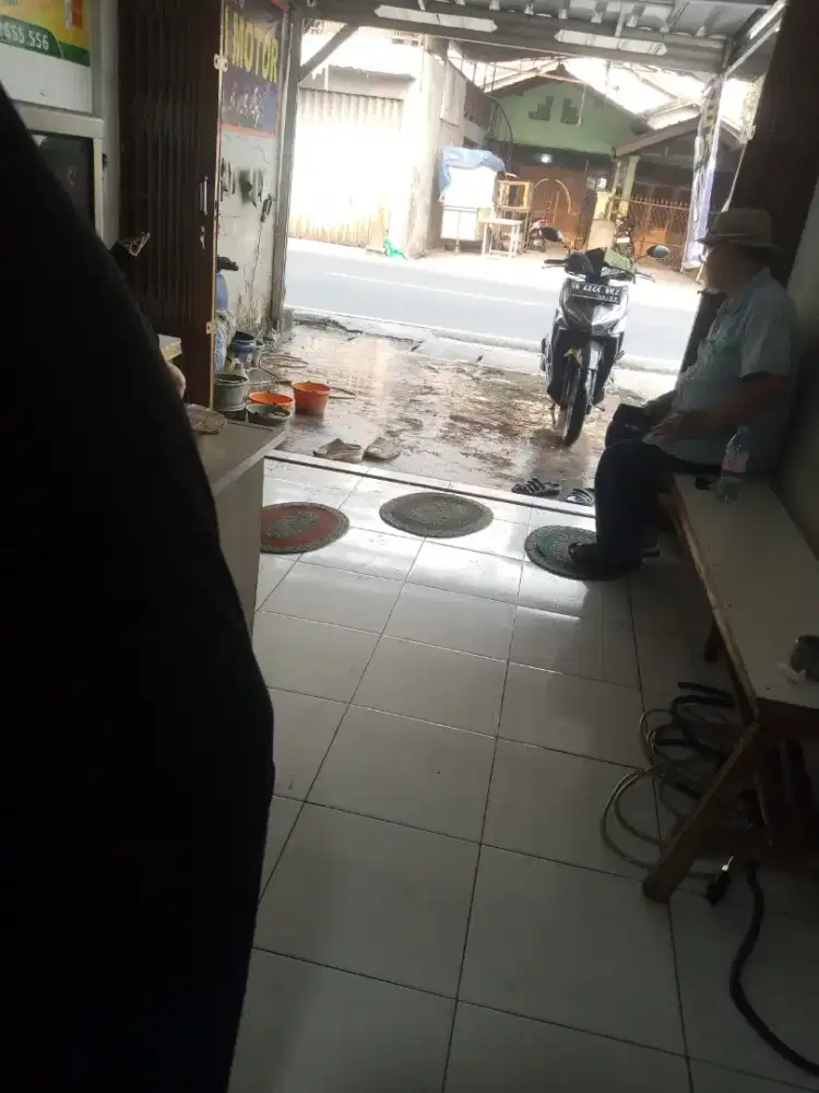 Di cari perantara tanah,kios,rumah, ruko, kosong kerjasama steam motor