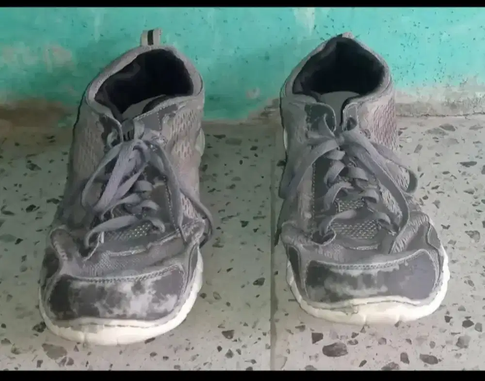 Sepatu Diadora Cantik