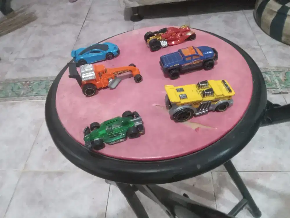 Hot wheels campur 6set