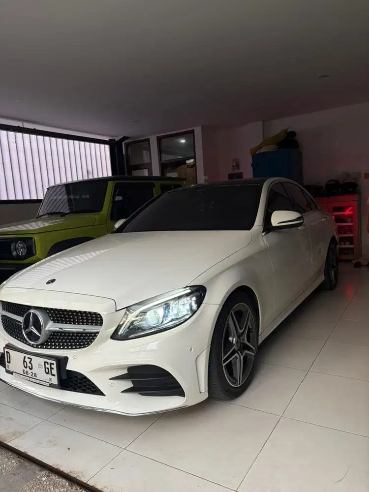 Mercy c300 2020 km 31 rb