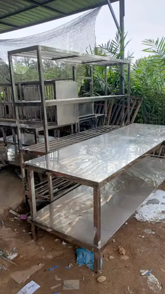Jasa pembuatan realing pagar, pintu , meja kompor dan lain