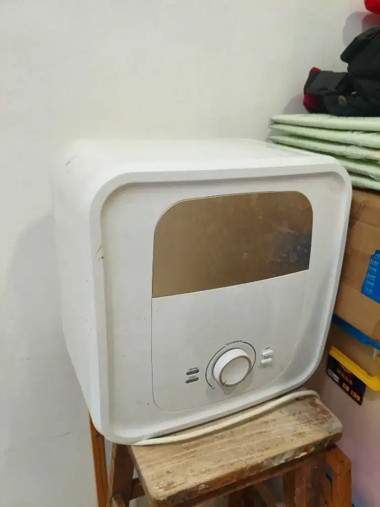 Water Heater Pemanas Air Electrolux 15L Bagus Normal Murah Lengkap