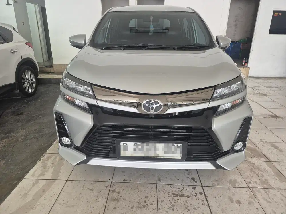 TOYOTA AVANZA VELOZ MATIC 2019 SILVER