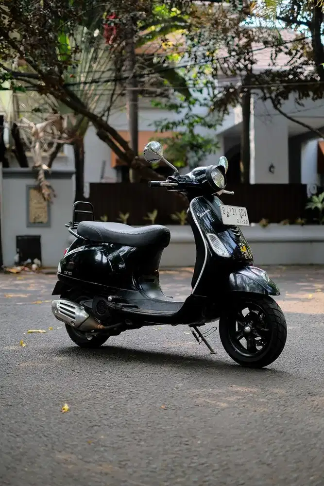 VESPA LX 125 IGET MURAH