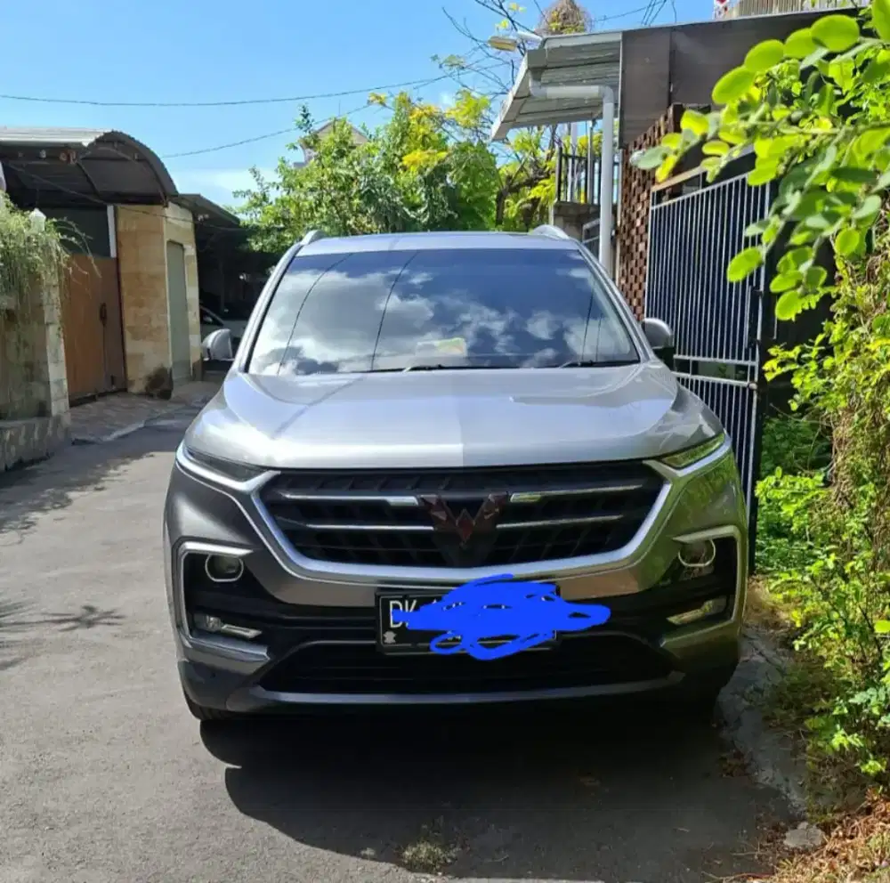 Wuling Almaz Turbo Lux 5 seater 2019 km low