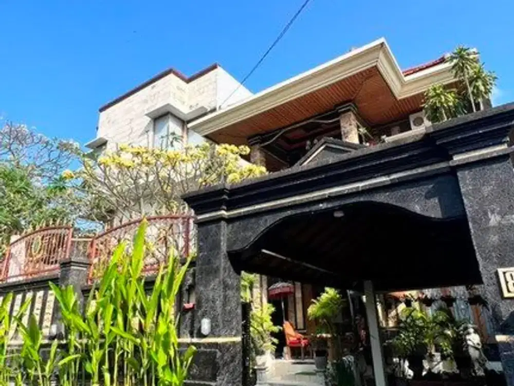 Rumah Villa Full Furnished 4 Kamar Tidur Disewakan di Denpasar Barat