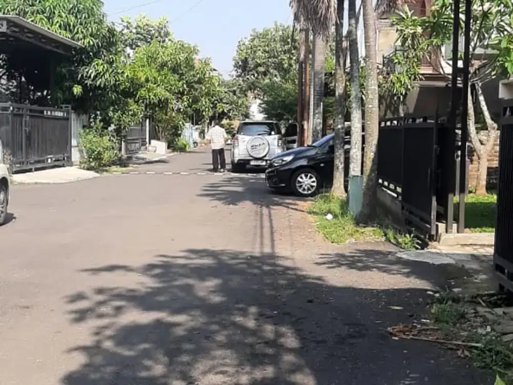 Dijual rumah siap huni di dalam komplek Cipamokolan Soekarno Hatta kota bandung