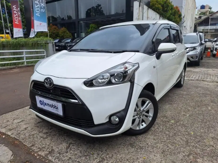 DP MURAH Toyota Sienta 1.5 G Bensin-AT 2018 Putih CBZXB