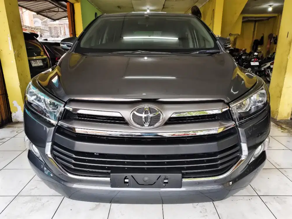 TOYOTA INNOVA 2.4 V LUXURY DIESEL AT 2017 MATIC  LIKE NEW SOLAR