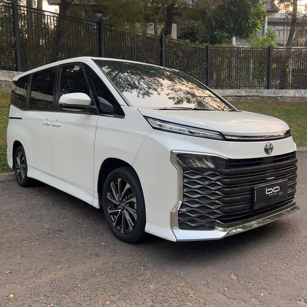 Toyota Voxy 2.0 CVT TSS Facelift 2022