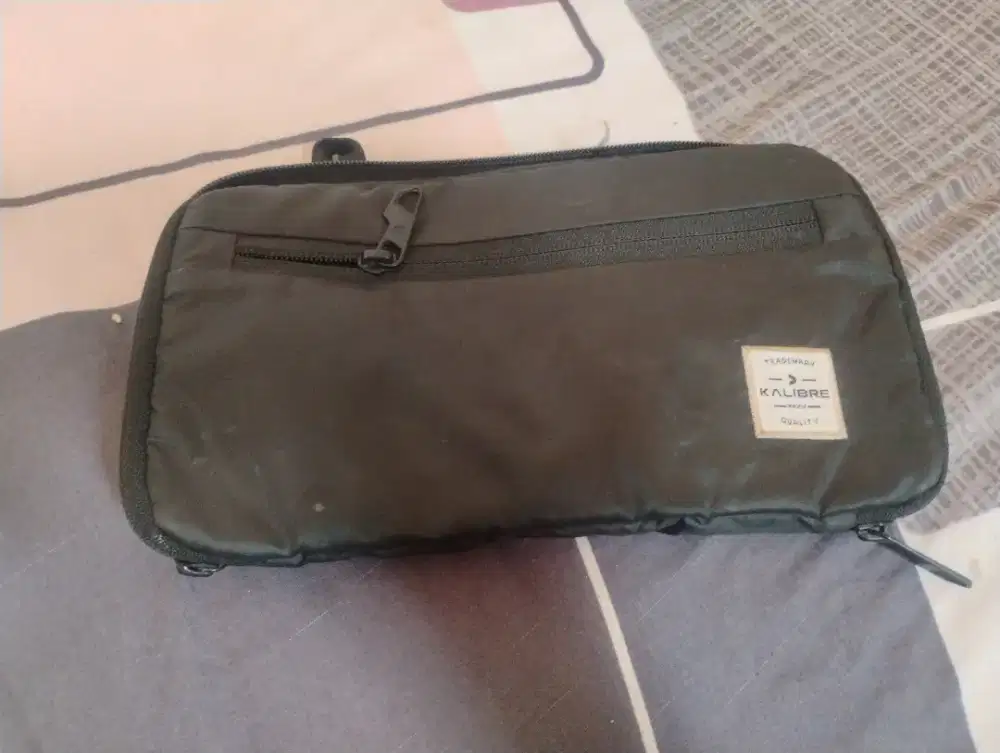 Tas dompet merk Kalibre