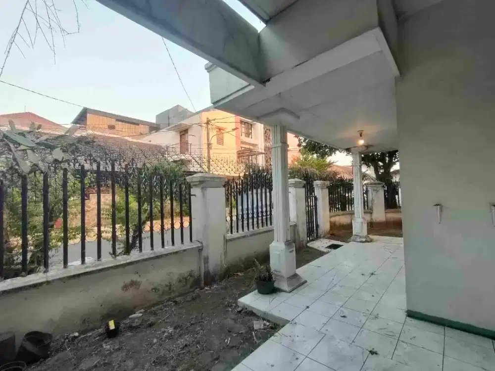 Rumah Strategis Bunga Dewandaru Suhat Kota Malang Row Jlan 11Meter