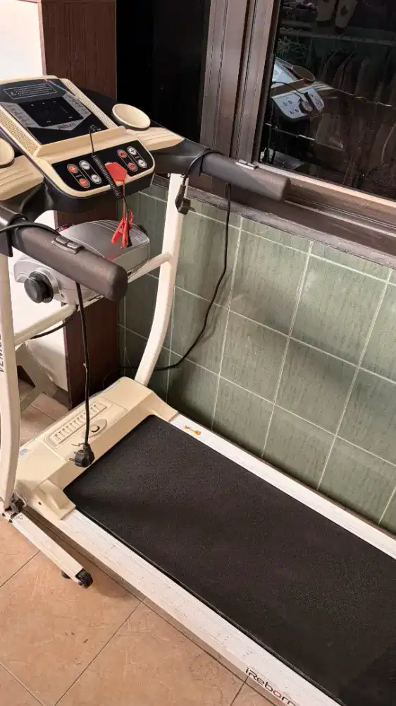 Treadmil bekas ireborn venice