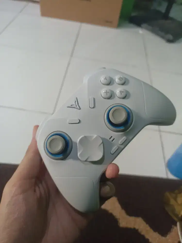 Flydigi drywolf 4 fullset likenew