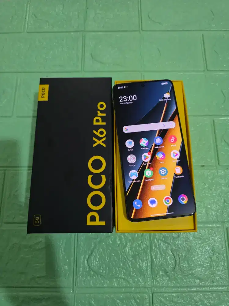 Poco X6 Pro 5G 12/512GB Hitam Normal