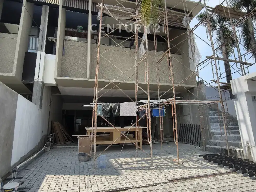 Rumah Brand New Huk Pluit Dengan Kolam Renang