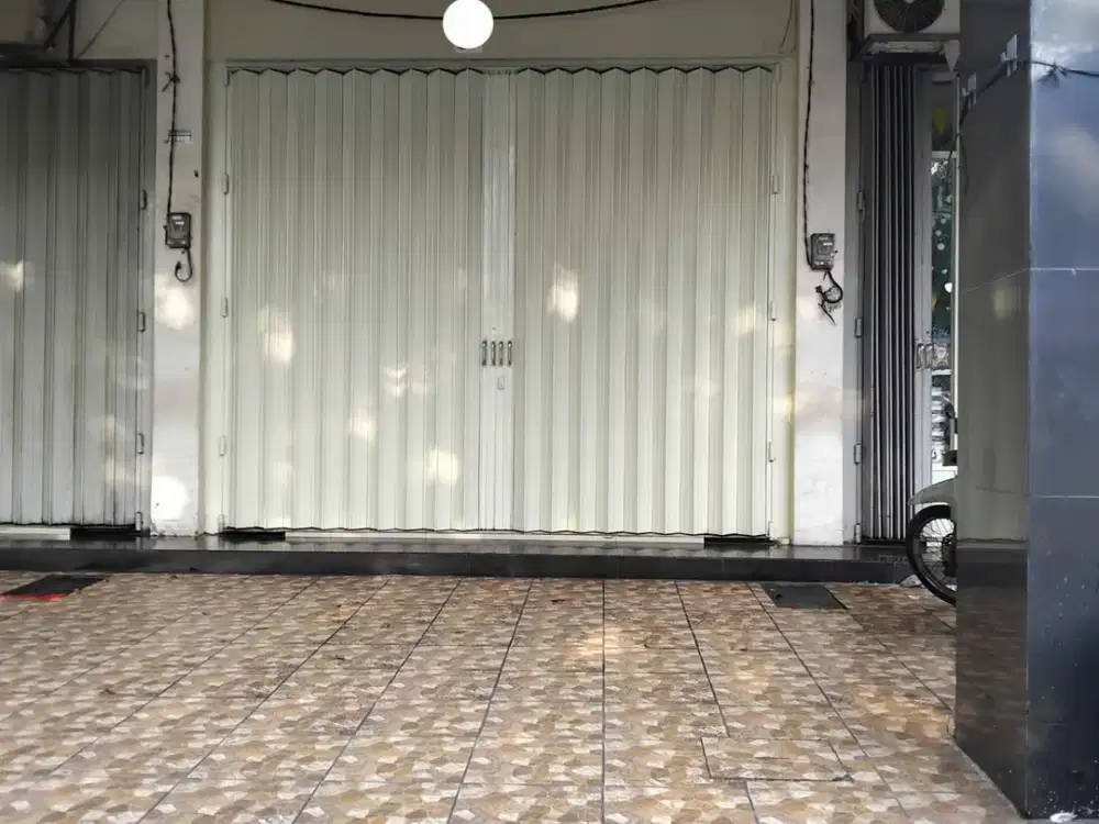Dijual Ruko 3 Lantai Raya Darmo Baru Barat