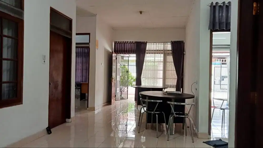 Dijual Rumah Siap Huni di Taman Kopo Indah 2, Dekat Mainroad