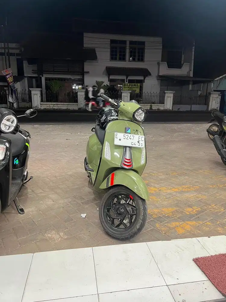 Jual vespa sprin 150 iget abs