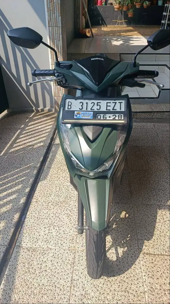 HONDA BEAT DELUXE 2023 (HIJAU MEAT/DOFF)