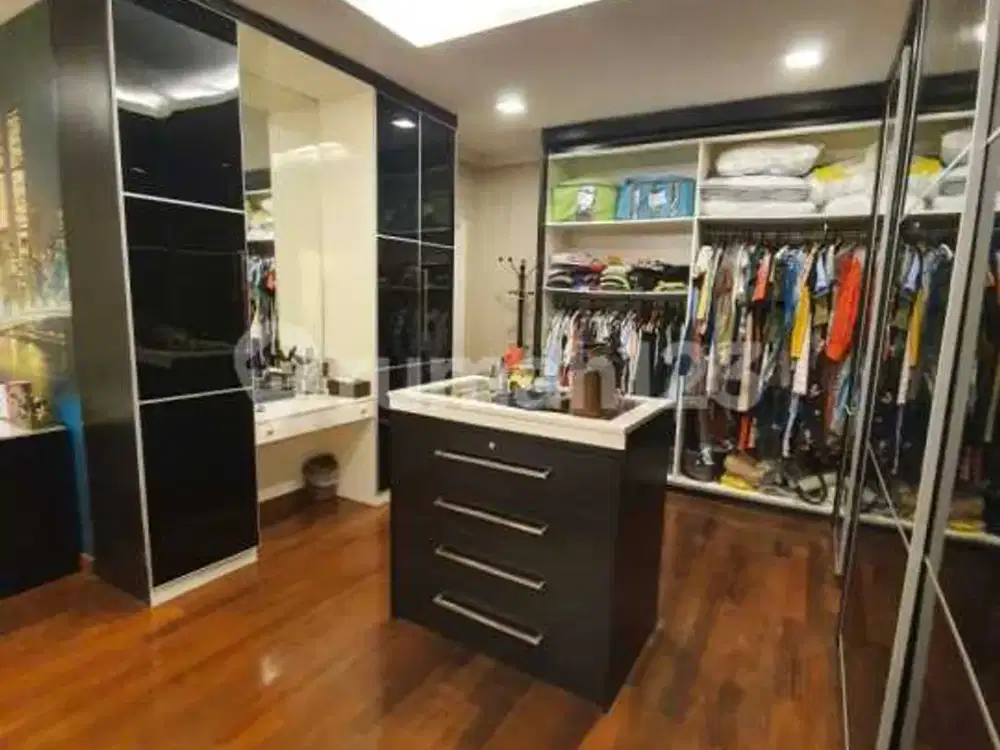 Rumah Johar Golf 10x23 Selatan 2,5 Lt Renov Rapi