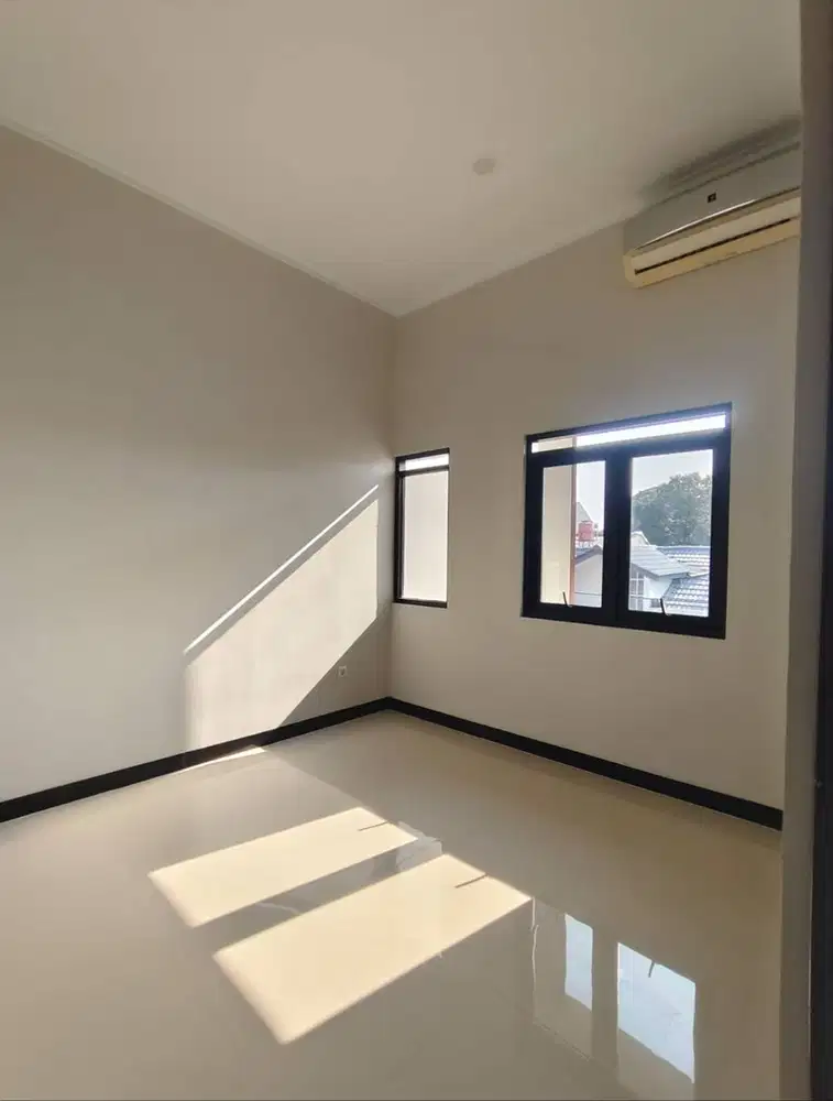 Dijual Rumah Baru Minimalis Modern 2 Lantai di Taman Kopo Indah TKI 1
