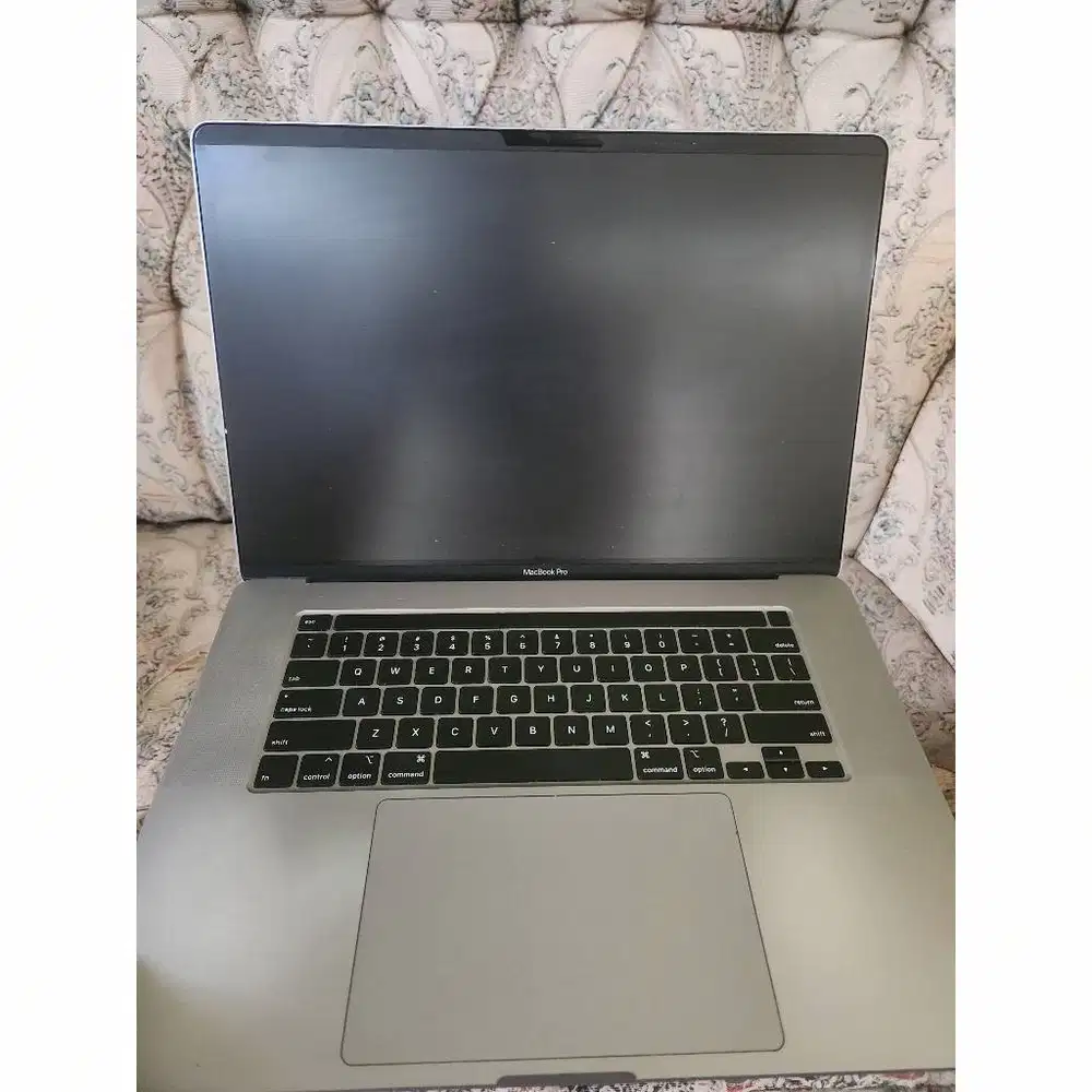 MacBook Pro 2019 16 inch (Core i9 / RAM 32GB / SSD 512GB) MINUS CPU