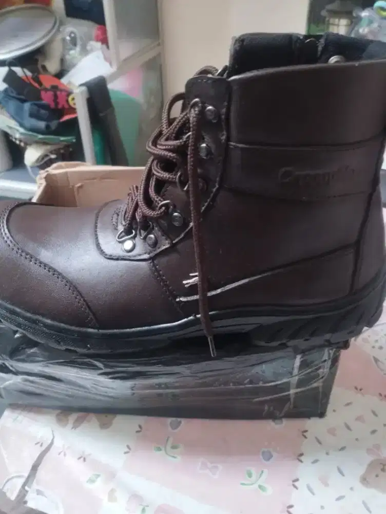 sepatu semi boots