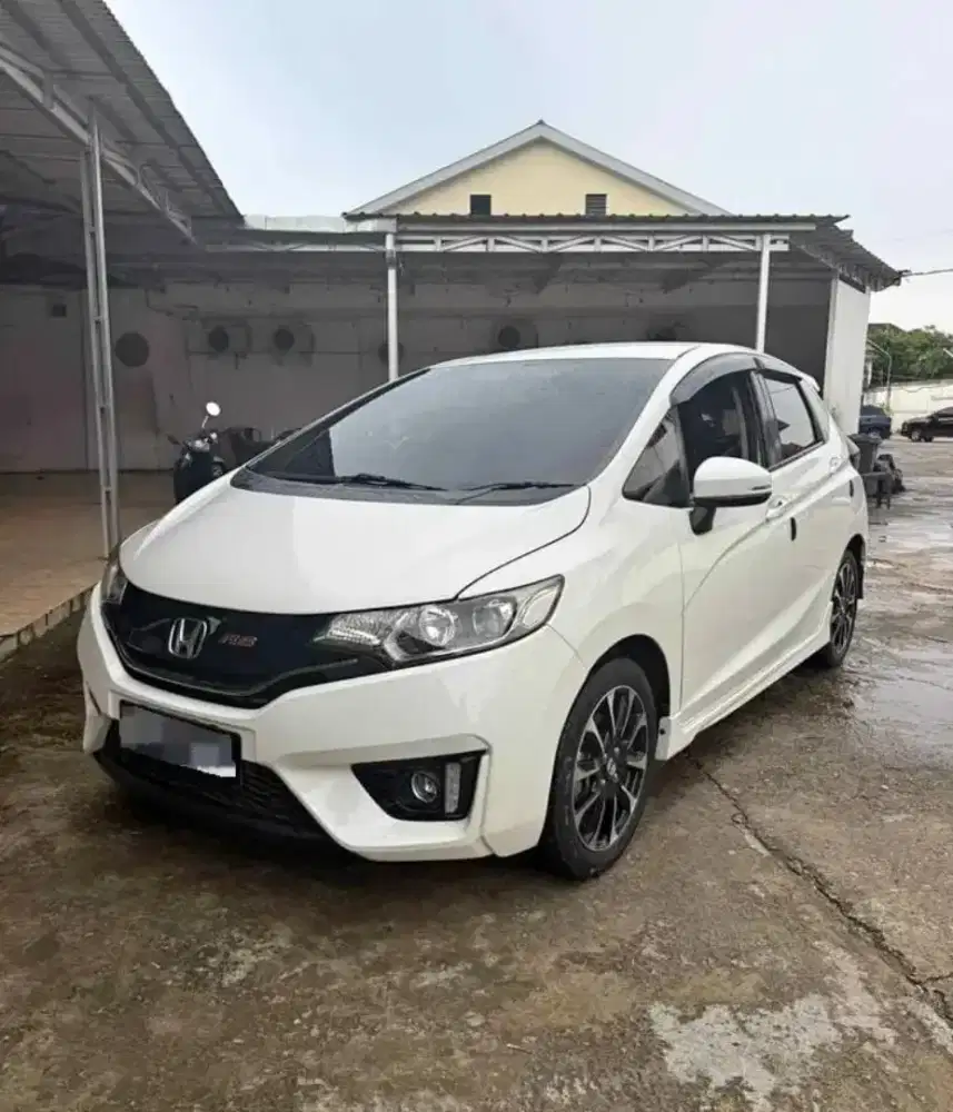 *DIJUAL CEPAT HONDA JAZZ GK5 RS MATIC 2016*