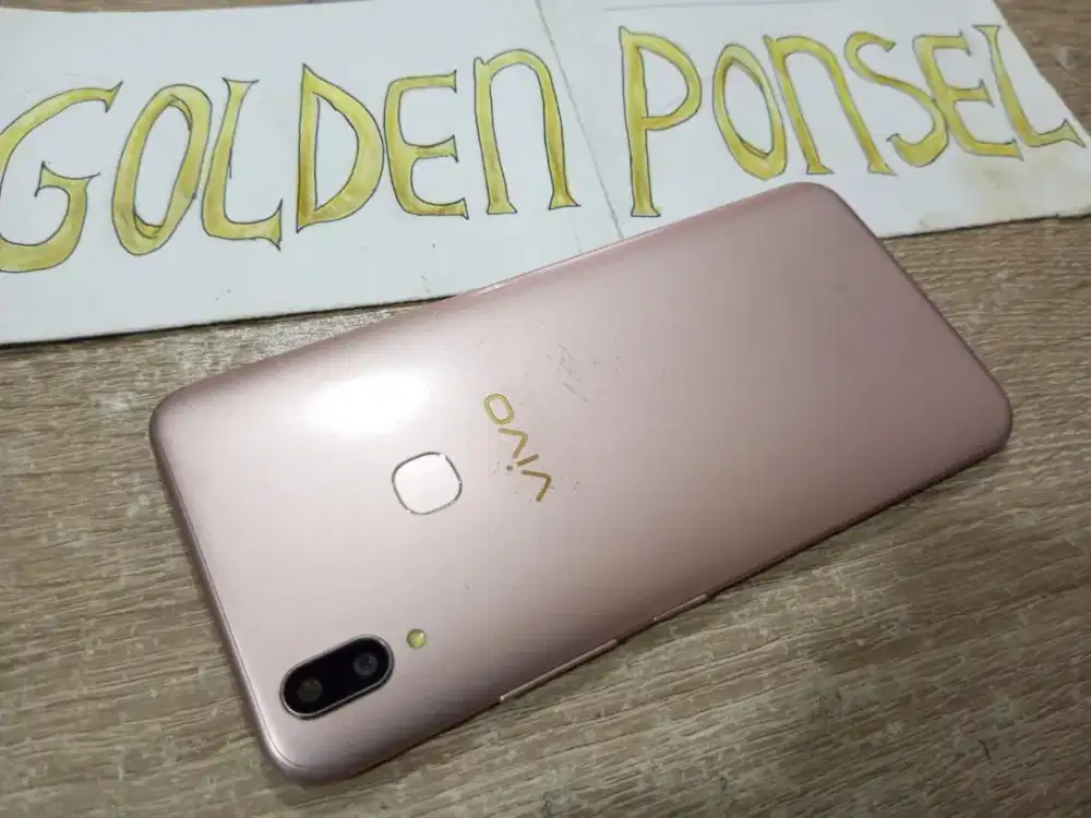 Vivo V9-Gold.4G.Finger.Ram 4/64GB.ORI.GOLDEN PONSEL