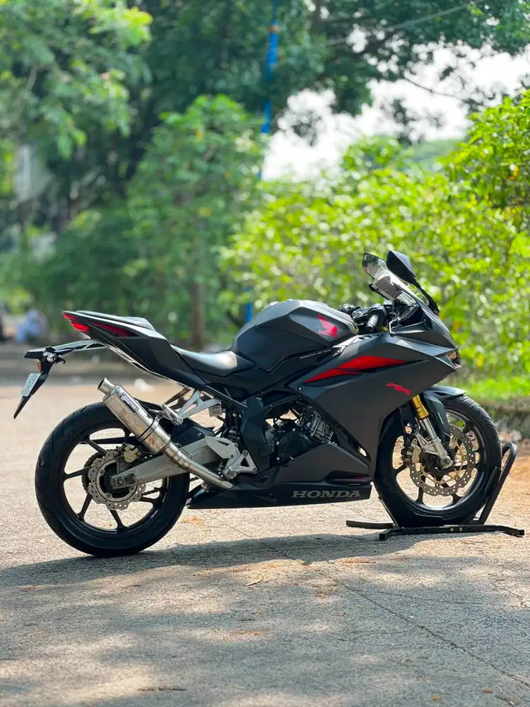 LOW KM! HONDA CBR250RR ABS 2018 HITAM DOFF PAJAK PANJANG KAYAK BARU