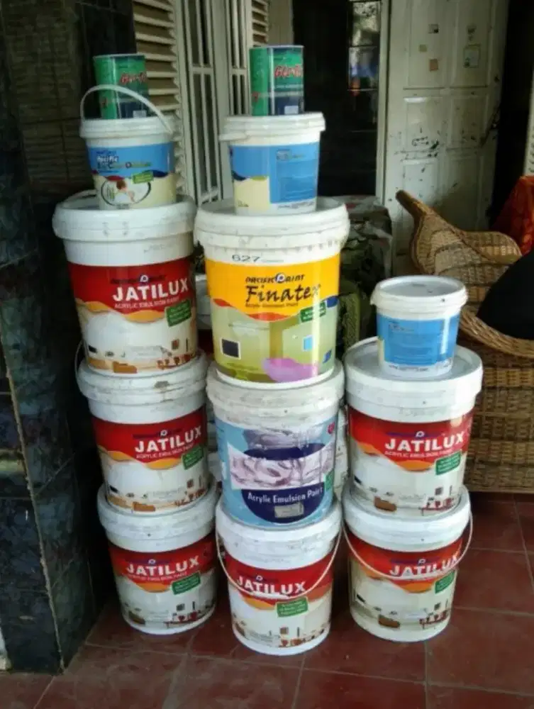 Cat tembok + cat kayu