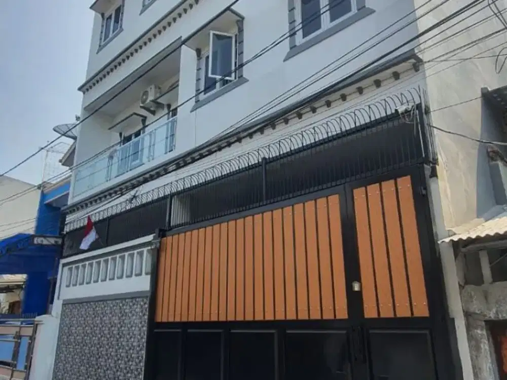 Dijual Rumah langka 3 lantai Gratis Swiming Pool di Sunter Jakarta Utara