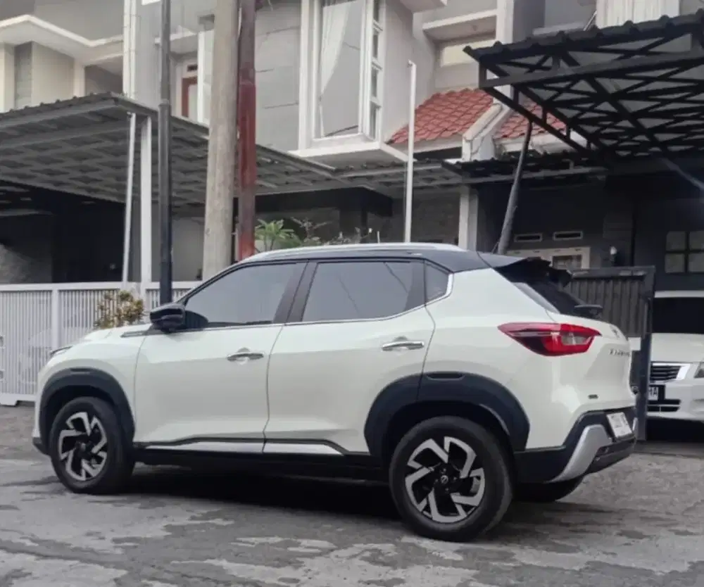 Nissan magnite automotive low km asli jarang pakai