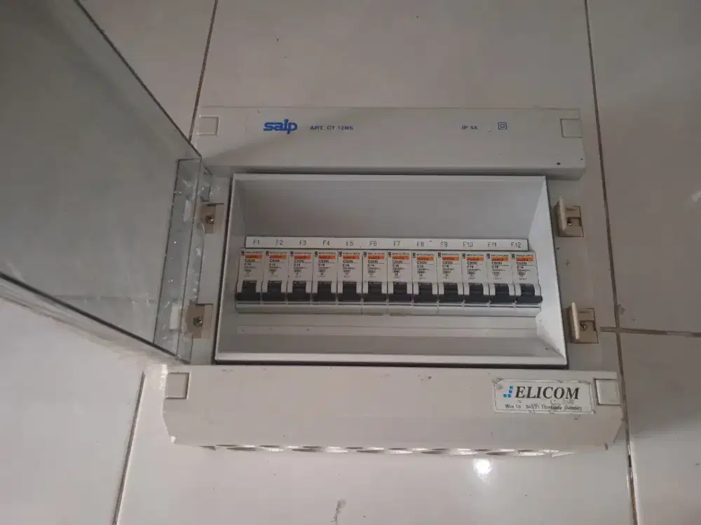 MCB BOX MERLIN GERIN 12 GROUP ++ BONUS
