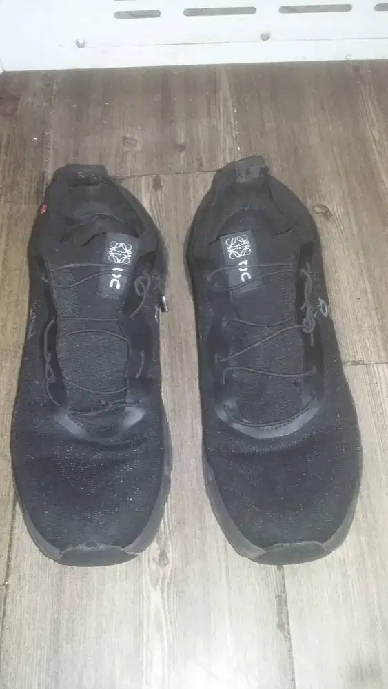 Sepatu Running/Jogging ON CLOUD