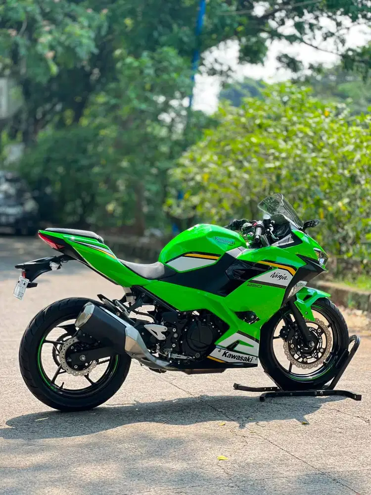 KM 3K AJA! KAWASAKI NEW NINJA 250 FI ABS KEYLESS 2025 HIJAU PAJAK ON