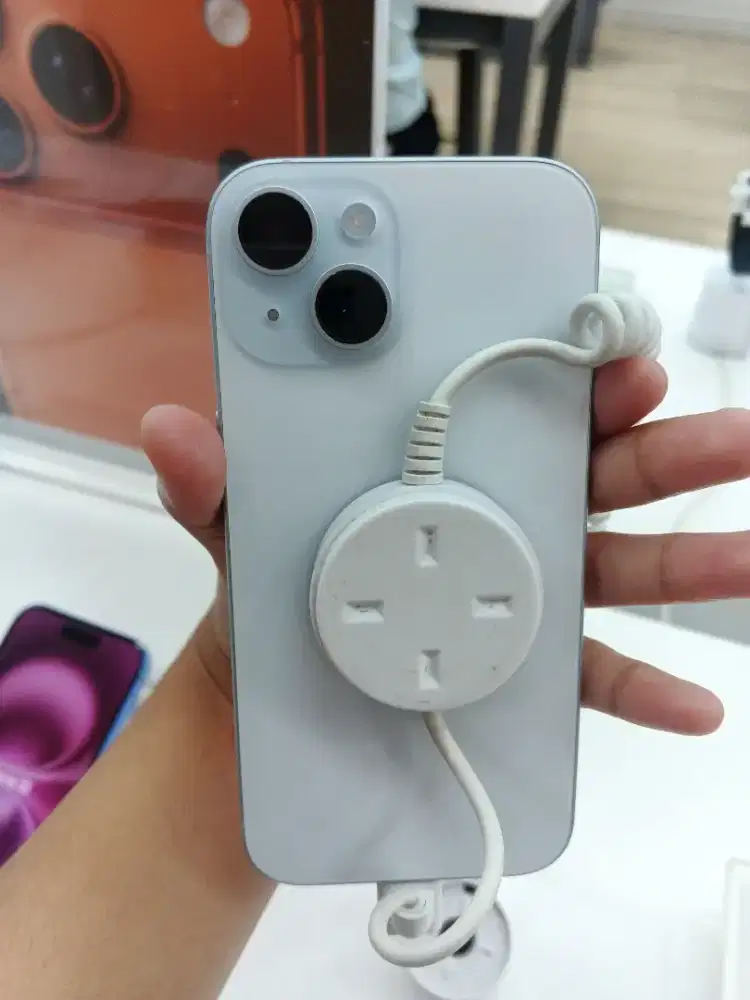 iPhone 15 (Bisa Kredit)