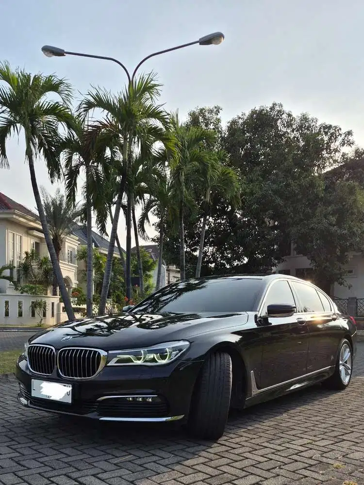 BMW 730Li 2017 Bensin