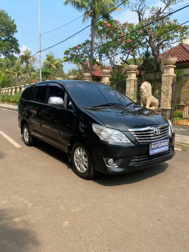 Innova G 2.0 Matic 2011 Hitam Terlaris Yuk Cek UniT Segera
