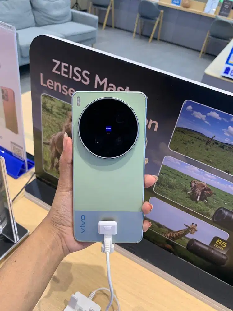 Vivo X300 Ultra(BISA CICILAN TANPA DP)