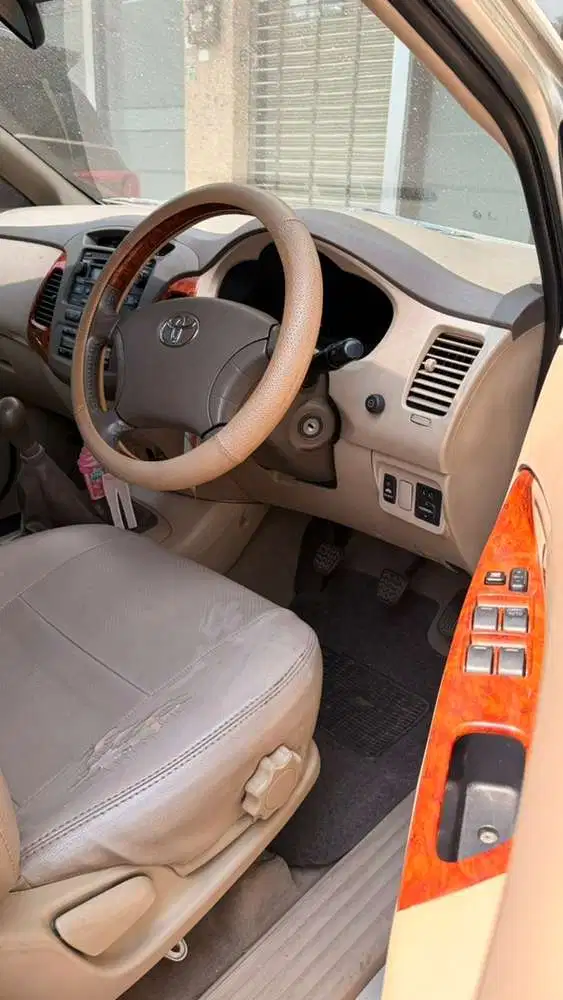 Toyota Kijang Innova 2007 Bensin