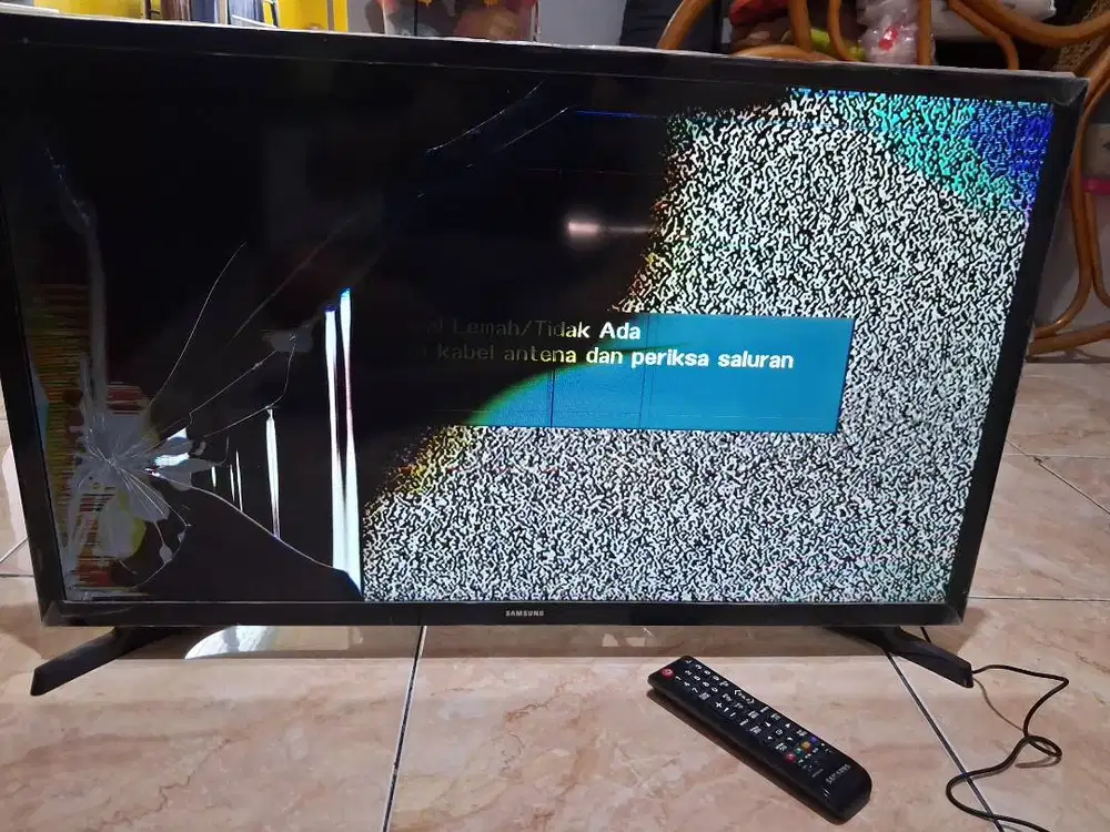 Samsung 32 inc KED Pecah
