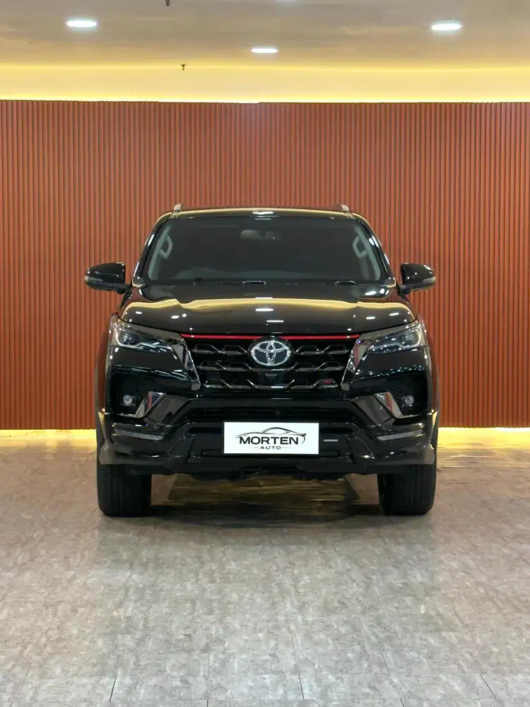 Toyota Fortuner 2.4 VRZ TRD