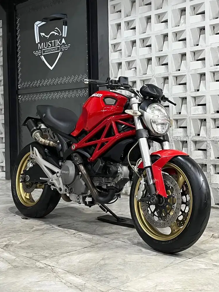DUCATI MONSTER 795 2012