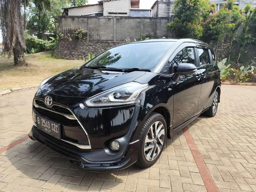 Toyota Sienta type Q matic 2016
