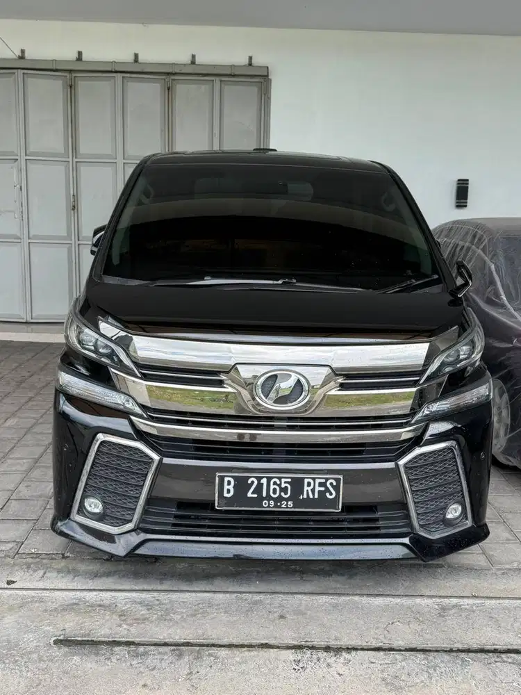 Dijual Toyota Villfire ZG 2.5 built up A/T 2015 Hitam