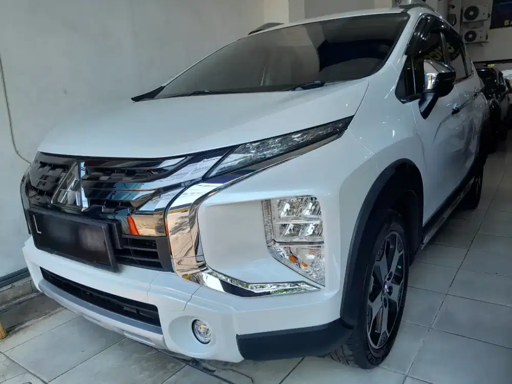 Mitsubishi Xpander Cross Putih 2021 Automatic